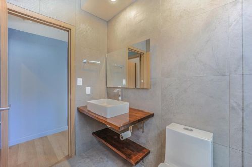 32225 Jean Dr, Union City CA  94587-5503 exterior