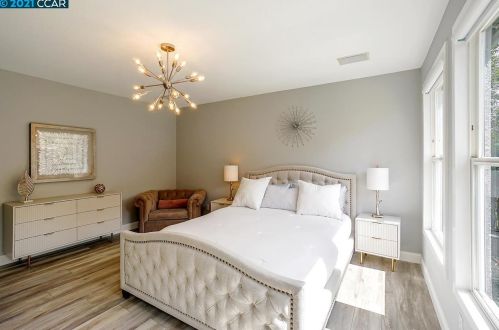 1046 Rolling Woods Way, Concord CA  94521-5400 exterior
