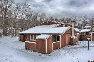 851 Brian Dr, West Enola, PA 17025-1567
