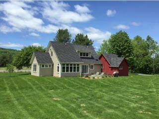 1993 Easton Rd, Easton, NH 03580-5100