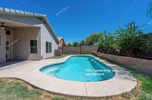 541 Soho Ln, Chandler AZ  85225-8250 exterior