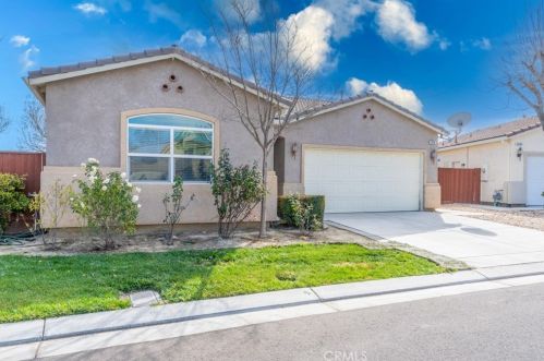 2994 La Vina Cir, Los Banos CA  93635-9497 exterior