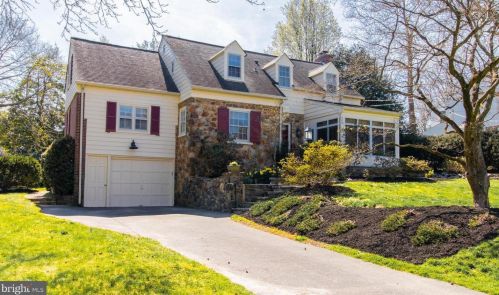608 Lindsey Rd, Wilmington, DE 19809-2231