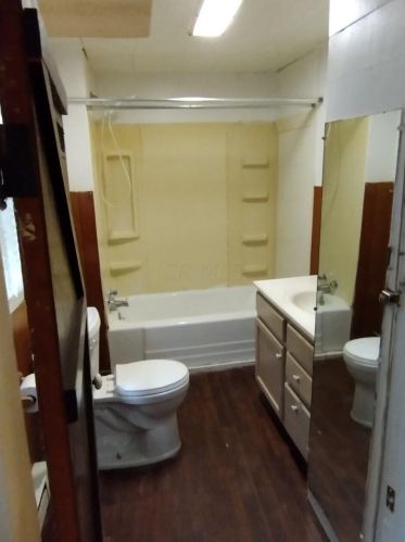 66 Madison Rd, London OH  43140-1445 exterior