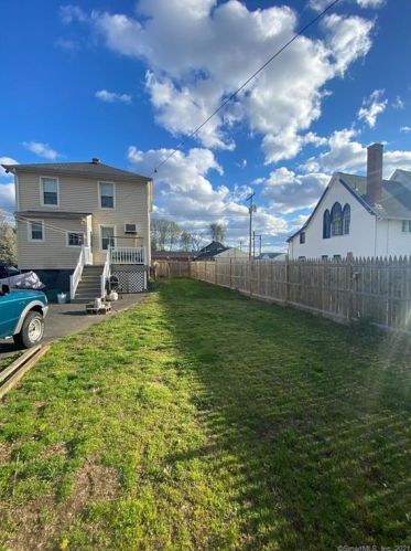 71 Newton Ave, Plainville CT  06062-2841 exterior