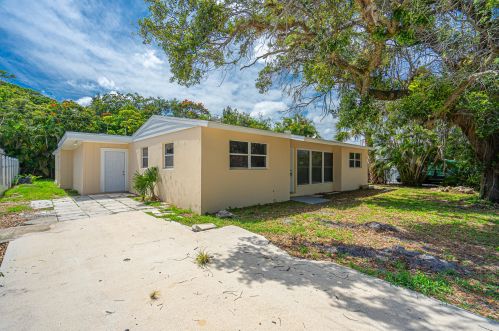255 Ranch Ln, West Palm Beach, FL 33406-3169