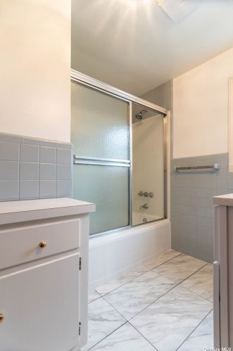 79 Irene St, North Lindenhurst NY 11757-1239 exterior