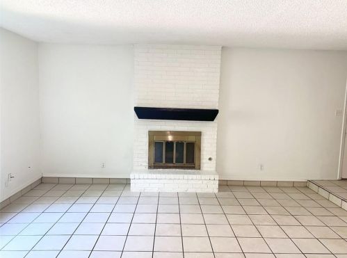 3404 Dolphin Dr, Austin TX  78704-6031 exterior
