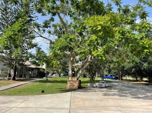 3500 Boggy Crk Rd, Kissimmee FL 34744-9413 exterior