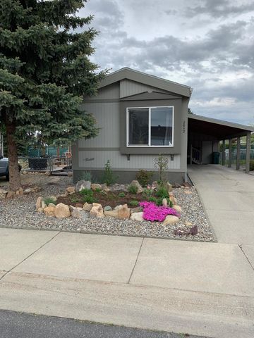 2042 Oxford Cir, Coeur D Alene ID  83815-9489 exterior