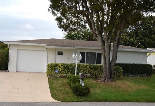 14320 Altocedro Dr, Delray Beach, FL 33484-2518
