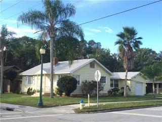639 Osprey Ave, Sarasota, FL 34236-4139