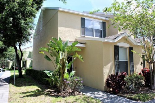 10402 Heron Lake Dr, Riverview, FL 33578-3979