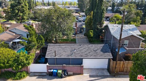 15027 Hartland St, Van Nuys CA  91405-3714 exterior