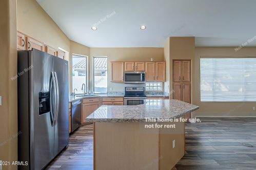 4864 Barwick Dr, Cave Creek, AZ 85331-3335