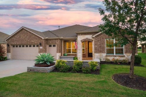 1039 Pasatiempo Dr, Frisco, TX 75036-3478