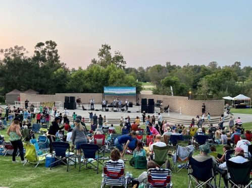 8 Arboles, Irvine CA 92612-2626 exterior