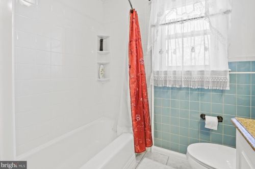 487 Clearview St, Pottstown PA 19464-5128 exterior