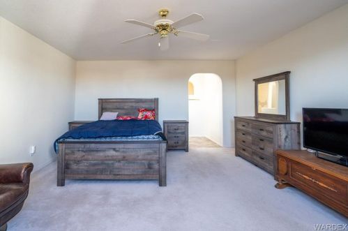 2064 Desert Palms Dr, Bullhead City AZ  86426-8803 exterior