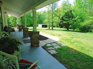 4141 Sango Rd, Clarksville, TN 37043-7306