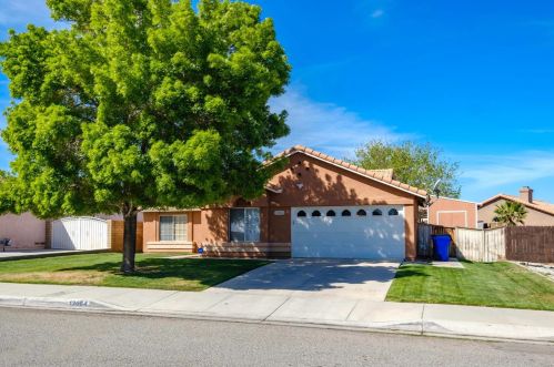 13064 Snowview Rd, Victorville, CA 92392-6708
