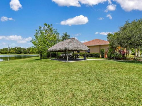 856 Grand Rpd Blvd, Naples FL 34120-4429 exterior