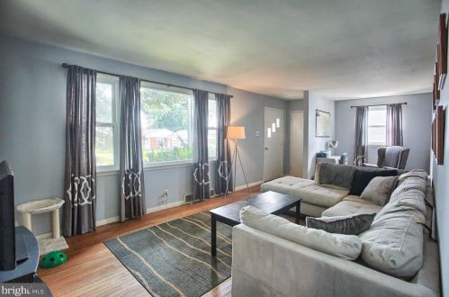 3000 Morningside Dr, Camp Hill PA  17011-5818 exterior