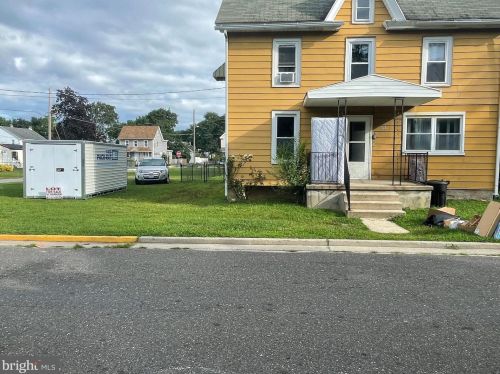 123 Buck St, West Deptford NJ  08066-1312 exterior