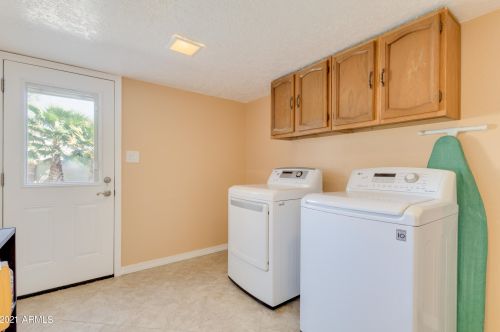 4536 Villa Theresa Dr, Glendale AZ 85308-8258 exterior