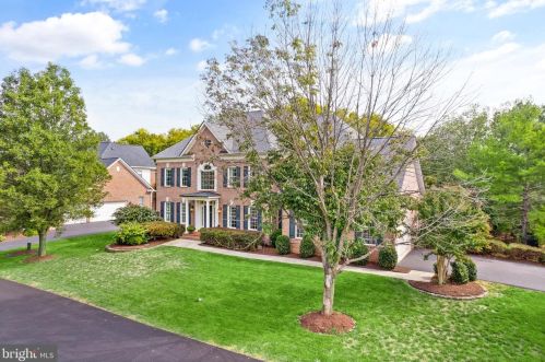 43530 Butler Pl, Leesburg VA 20176-7428 exterior