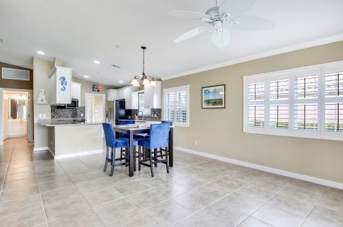 10422 Stratton Dr, Fort Pierce FL  34987-2318 exterior