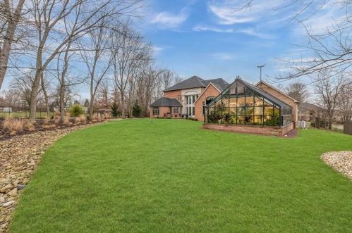 193 Evergreen Trl, Beaver Falls, PA 15010-1174