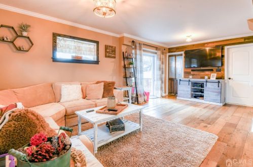 12 Nicholas Dr, Old Bridge NJ  08857-1558 exterior