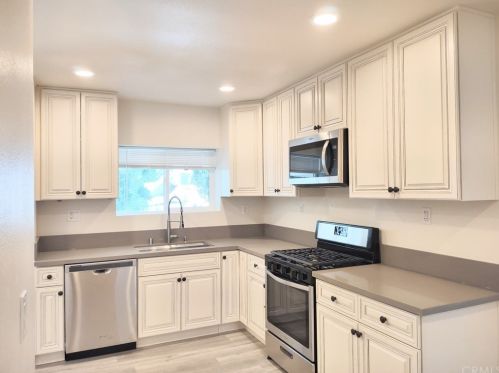 3780 La Hacienda Dr, San Bernardino CA  92404-2039 exterior