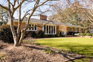 3489 Wilson St, Farmville, NC 27828-1676
