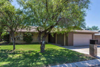 1237 Jacob Ln, Phoenix, AZ 85020-3846