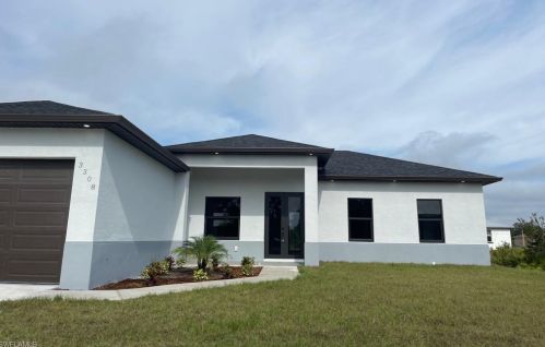 3308 6th St, Lehigh Acres, FL
