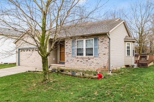 436 Oak Meadow Dr, Pataskala, OH 43062-8110