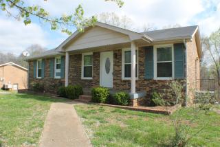 509 Rotary Hills Ct, Clarksville, TN 37043-3905