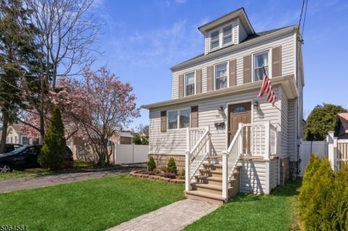 55 Charles St, Roselle Park NJ  07204-2258 exterior