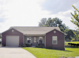 2315 Monarch Cir, Pigeon Forge TN  37876-6595 exterior