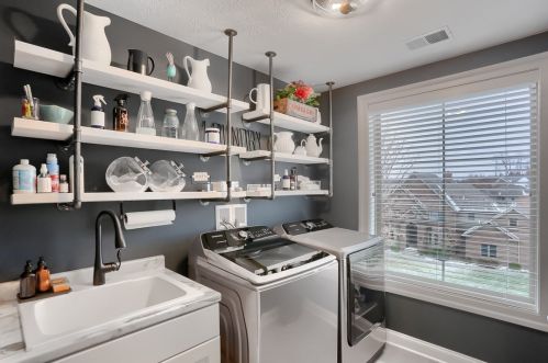 1655 Blackburn Heights Dr, Sewickley PA  15143-8627 exterior
