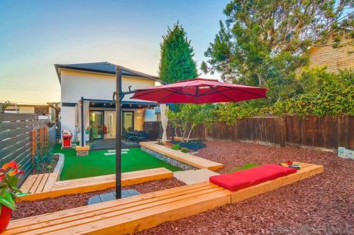 2431 Union St, San Diego, CA 92101-1363