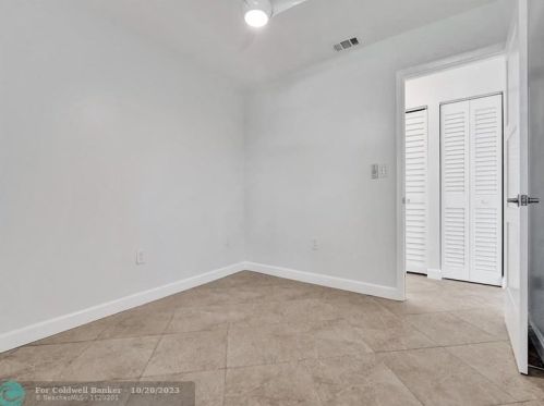 212 2nd Ct, Dania Beach FL  33004-4813 exterior