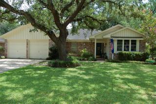 14107 Woodthorpe Ln, Houston TX  77079-3230 exterior