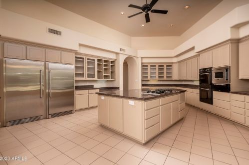 6714 Berneil Ln, Scottsdale AZ  85253-1966 exterior