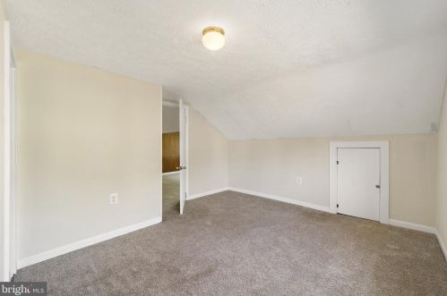 12904 Free St, Nokesville VA  20181-2221 exterior