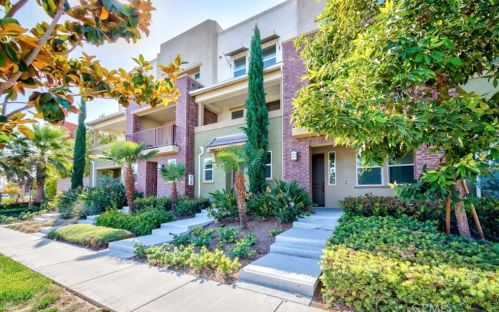 5877 Rostrata Ave, Buena Park, CA 90621-1817
