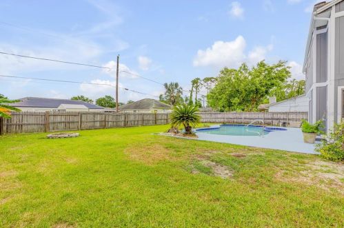 2819 Silver Palm Dr, Edgewater FL 32141-5501 exterior