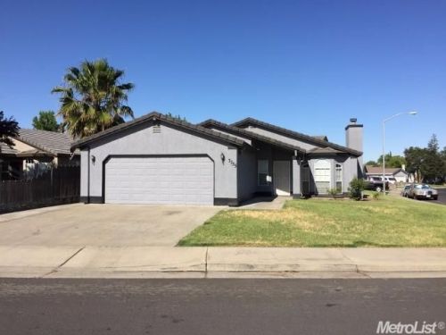7755 Irwin Ct, Hilmar, CA 95324-9434